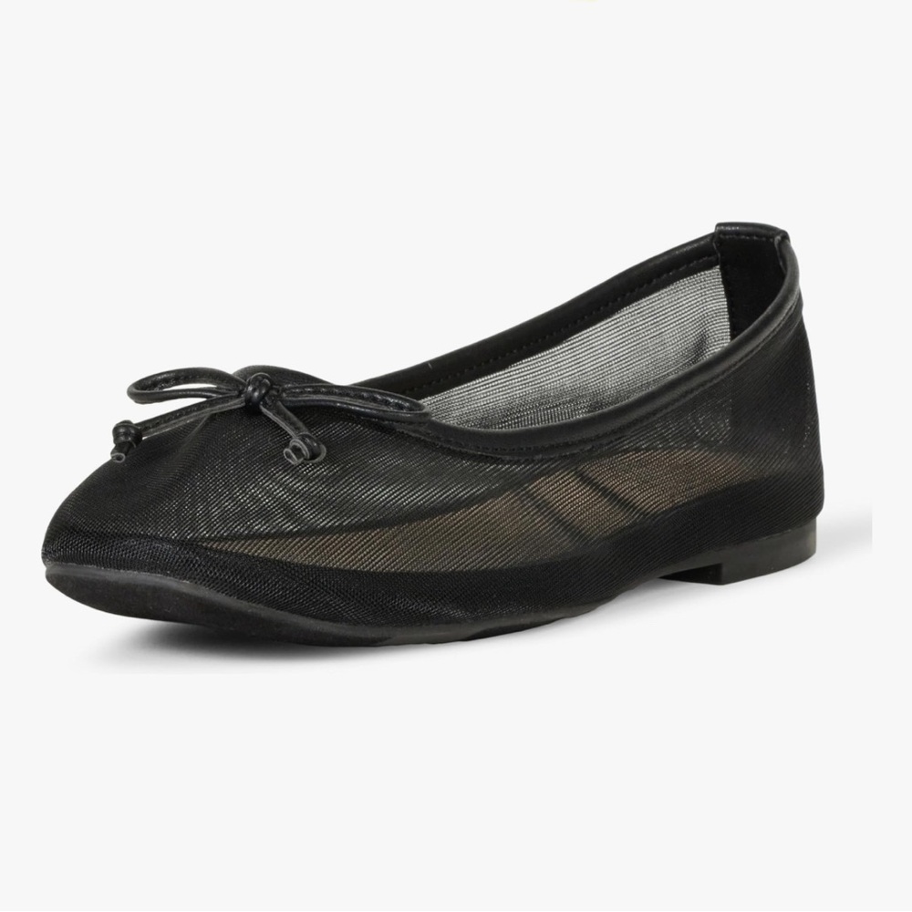 Black Ballet Flats with Bow and Rounded Toe